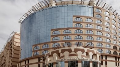 كم يبعد فندق بولمان زمزم عن الحرم النبوي